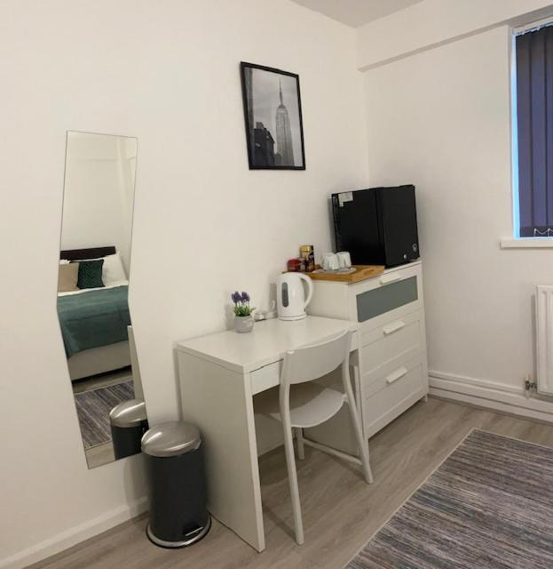 Private Room In Sidmouth Street, Kings Cross London Exterior photo
